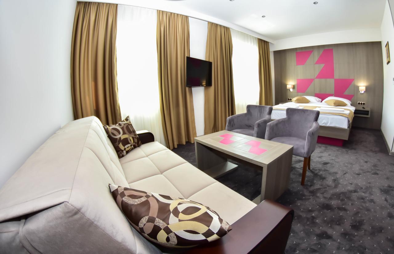 Hotel Kljuc 외부 사진